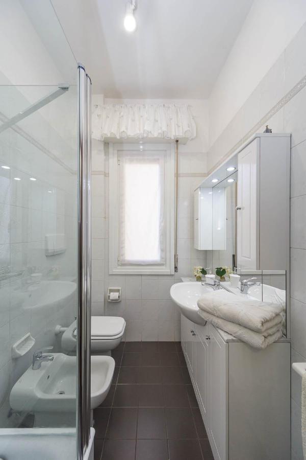 Casa Dany, Luminoso Trilocale Con Grande Terrazza E Box Auto Appartement Santa Margherita Ligure Buitenkant foto